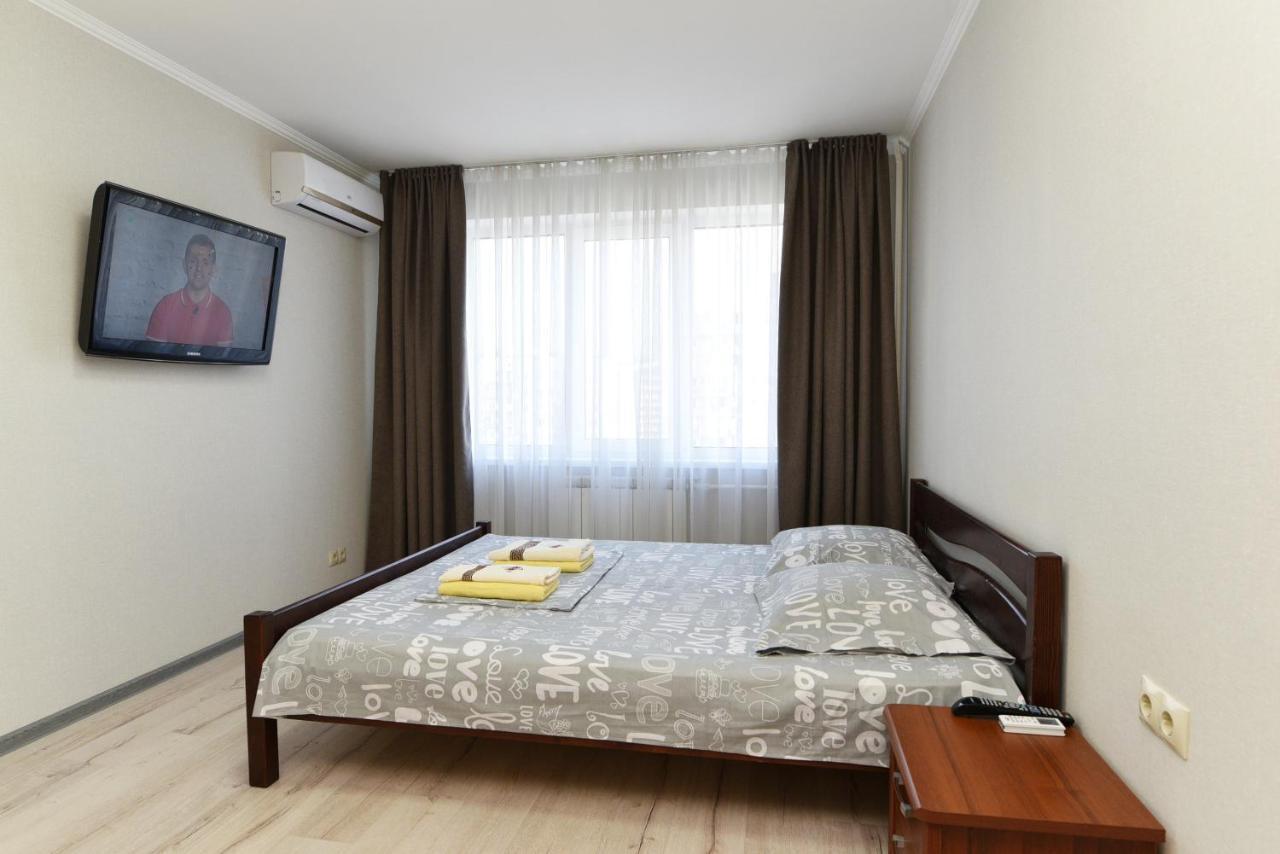 Apartament On Vasylia Lypkivskoho 24 Kijów Zewnętrze zdjęcie