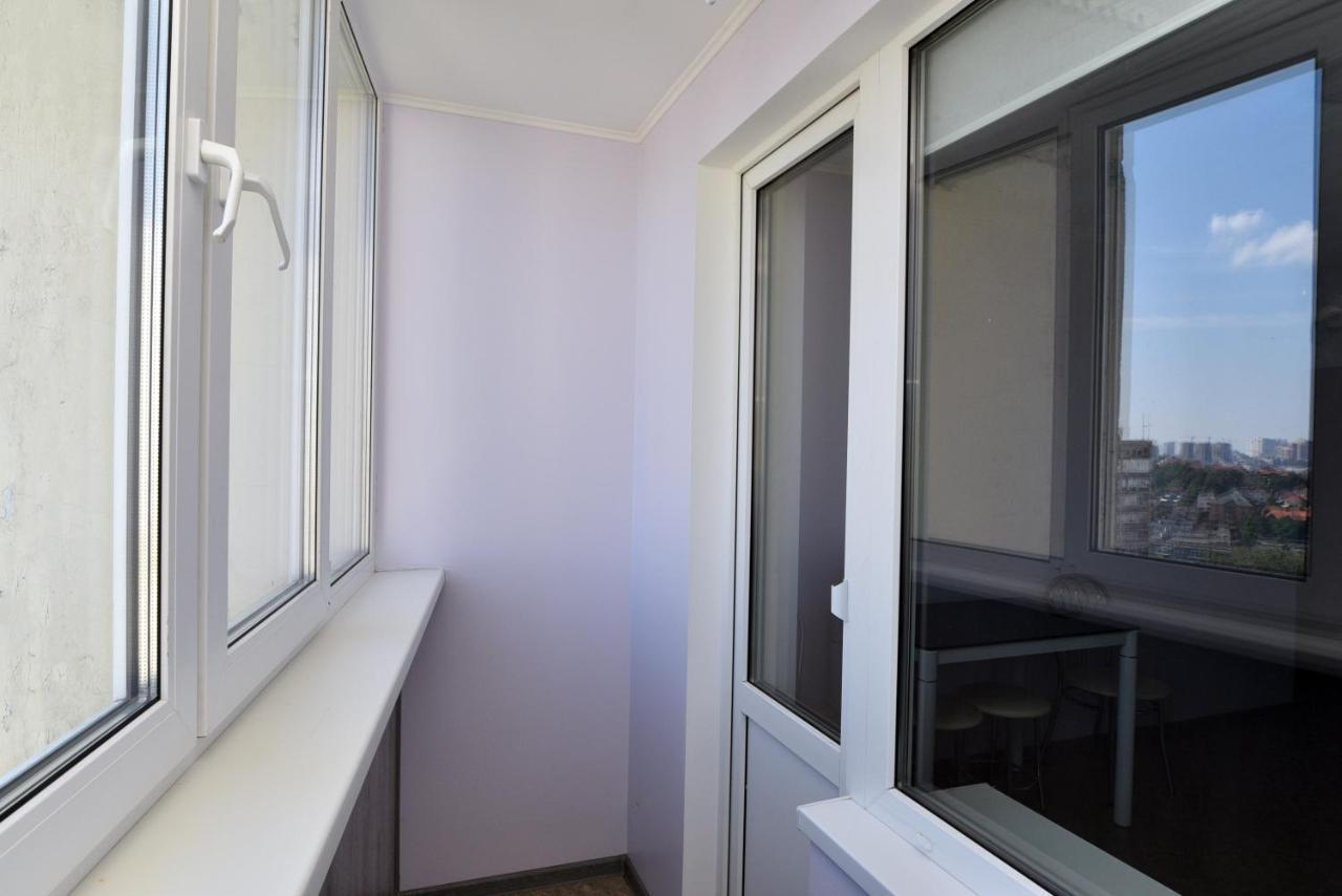 Apartament On Vasylia Lypkivskoho 24 Kijów Zewnętrze zdjęcie