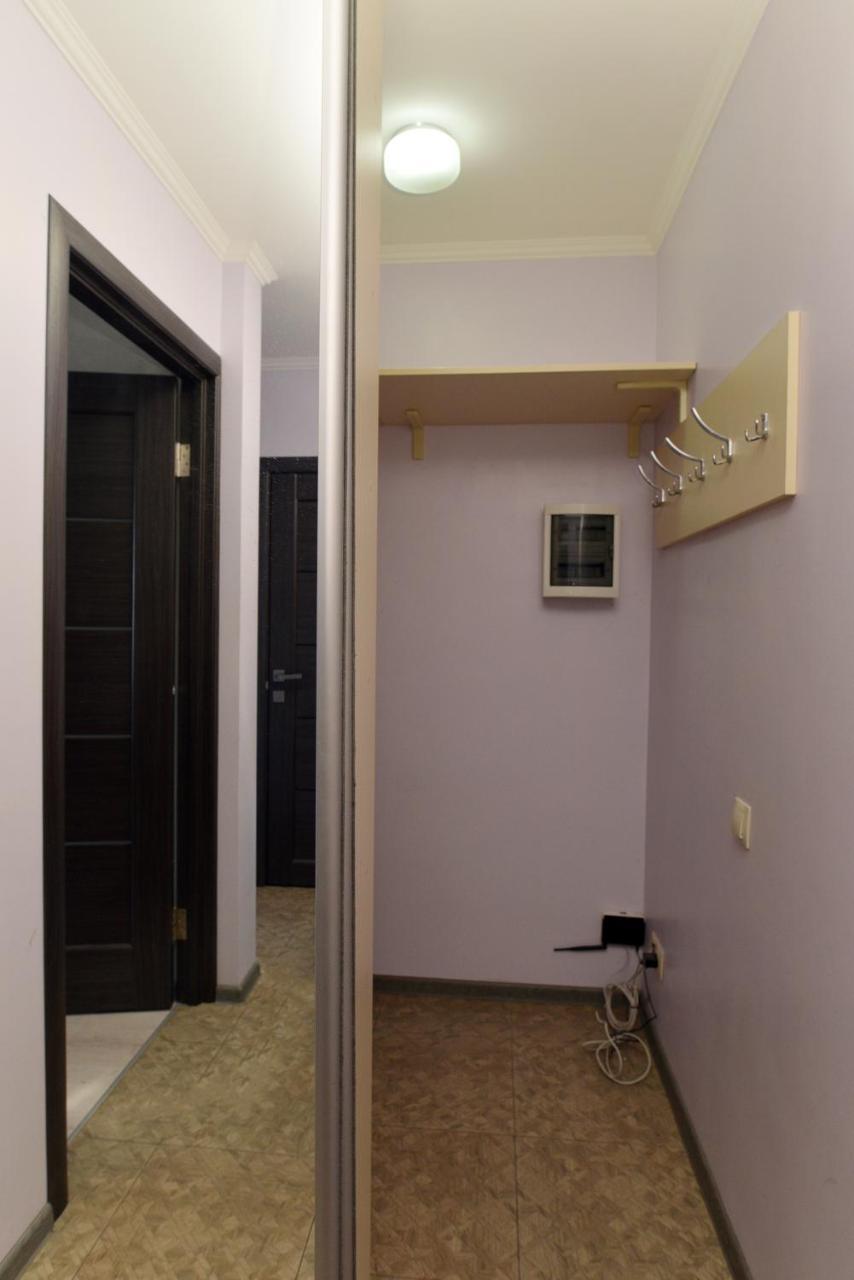 Apartament On Vasylia Lypkivskoho 24 Kijów Zewnętrze zdjęcie