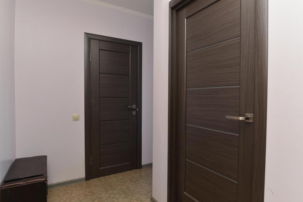 Apartament On Vasylia Lypkivskoho 24 Kijów Zewnętrze zdjęcie
